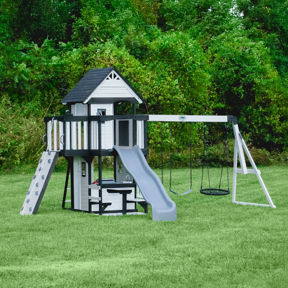 Canyon Creek – White Backyard Discovery cedar playset